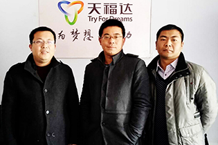 �츣�_(d��)�y�ֻ𱬾W(w��ng)���(m��ng)���Ŭ��