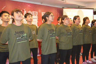 ��(qi��ng)����(j��ng)��(zh��ng)���R(sh��)���I(y��ng)��F(tu��n)�(du��)�������҂�����õĈF(tu��n)�(du��)��