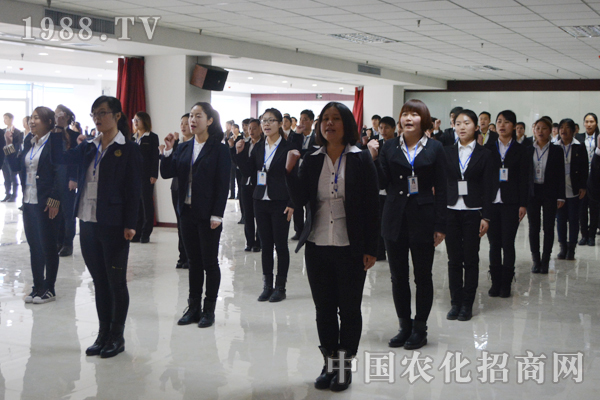 �ڻ�����·������(m��ng)��K����(hu��)��(sh��)�F(xi��n)