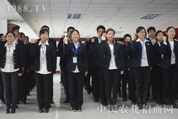 成長(zhǎng)之路 感恩火爆相伴