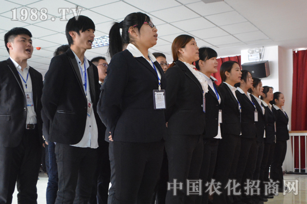 因?yàn)槲覀兪且粋(gè)團(tuán)隊(duì)